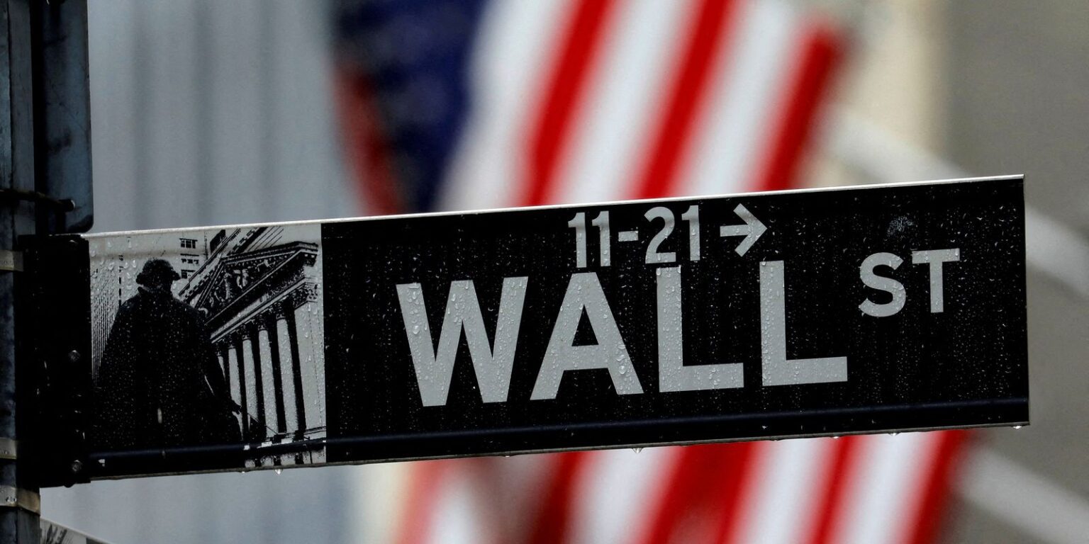 Bolsa Registra Queda Acentuada Após Críticas de Trump a Powell