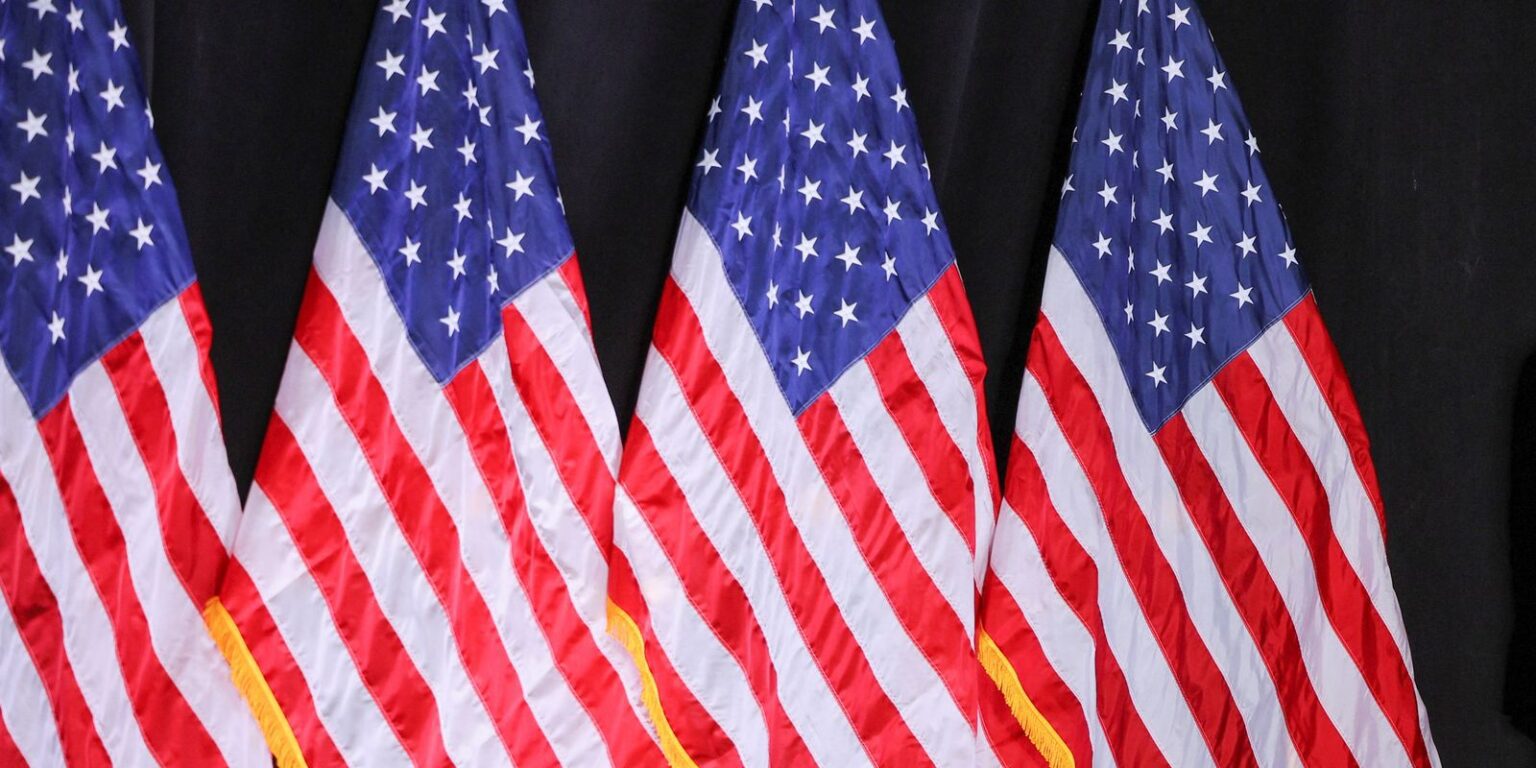 Guerra de Tarifas de Trump: Impactos e Consequências para o Brasil Guerra de Tarifas de Trump: Impactos e Consequências para o Brasil