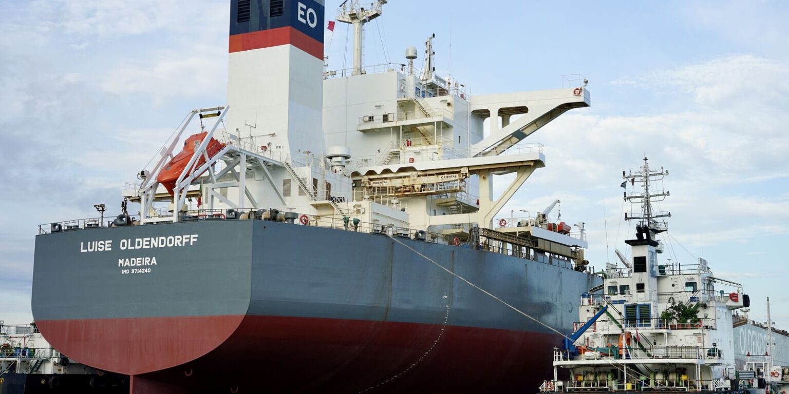 Petrobras Utiliza Óleo de Cozinha Usado para Abastecer Navio da Vale