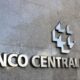Mercados em Queda: O que Esperar do Ibovespa na Próxima Segunda-feira 2 Diretor do BC Destaca Incerteza Econômica Devido ao ‘Tarifaço’ de Trump e Suas Implicações