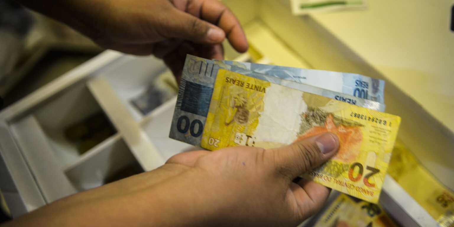 Governo Propõe Novo Salário Mínimo de R$ 1.630 para 2026 Governo Propõe Novo Salário Mínimo de R$ 1.630 para 2026