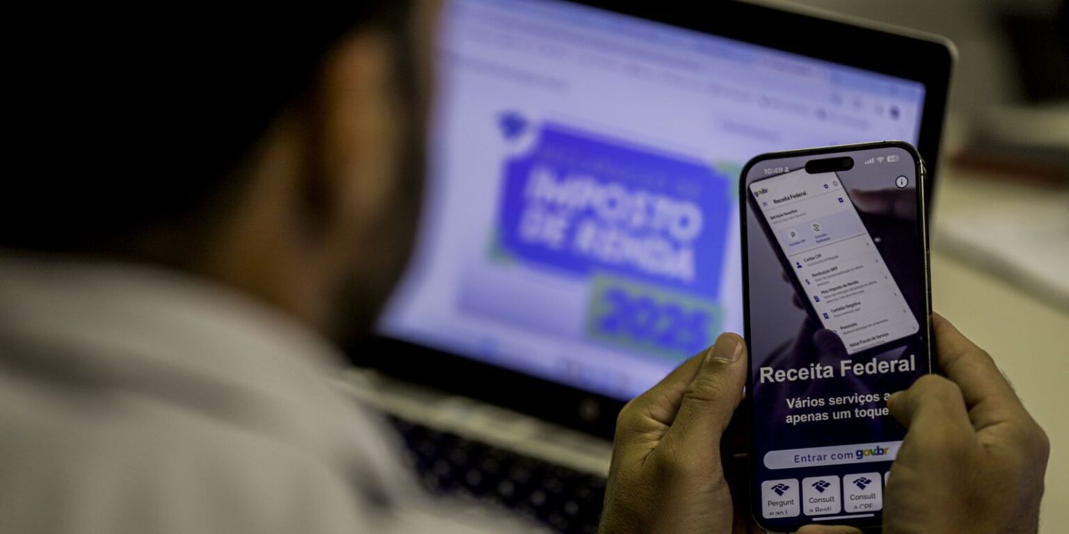 Receita Federal Recebe Quase 14 Milhões de Declarações do Imposto de Renda em Um Mês Receita Federal Recebe Quase 14 Milhões de Declarações do Imposto de Renda em Um Mês