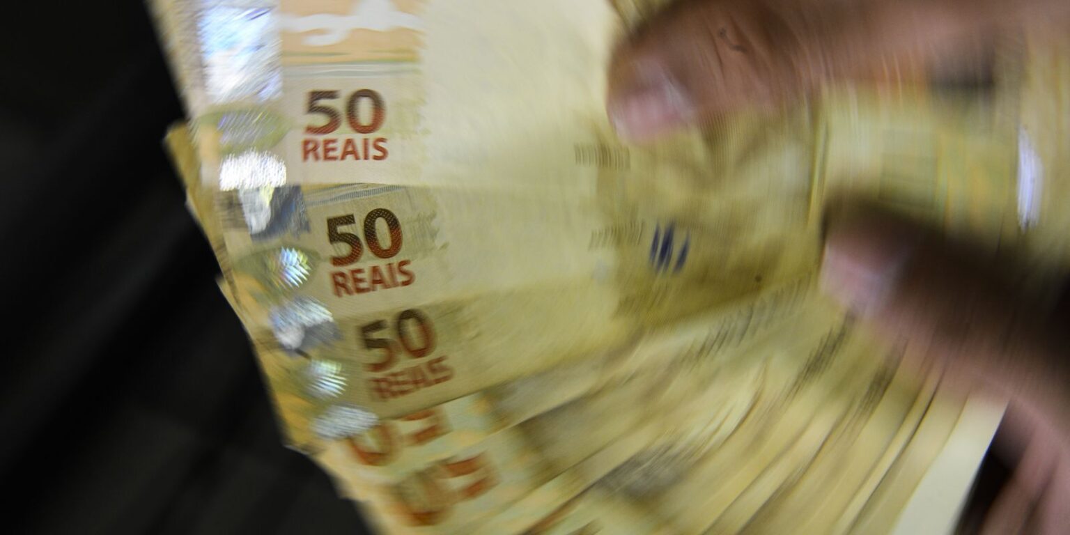 Consignado CLT: Dicas e Cuidados ao Contratar um Empréstimo Consignado CLT: Dicas e Cuidados ao Contratar um Empréstimo