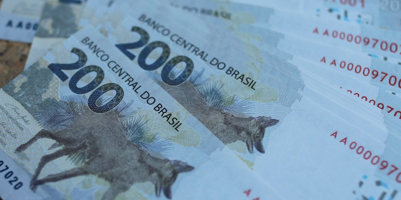 Explicação sobre a Dívida Pública: O que é, Quanto é e Por que Existe Explicação sobre a Dívida Pública: O que é, Quanto é e Por que Existe