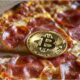 Bitcoin Atinge Novo Recorde Histórico com Valor Superior a US$ 109 Mil 1 Bitcoin Pizza Day: Entenda a Celebração do Pagamento de US$ 1,09 Bilhão em Bitcoin por Duas Pizzas por Lazlo