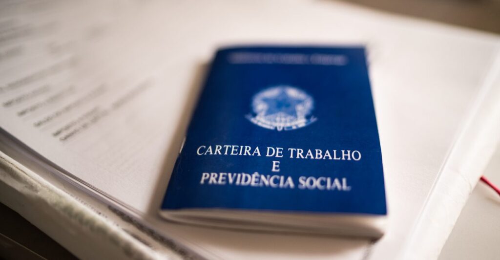 Brasil Cria 71,5 Mil Vagas de Trabalho Formal em Março, Abaixo das Expectativas
