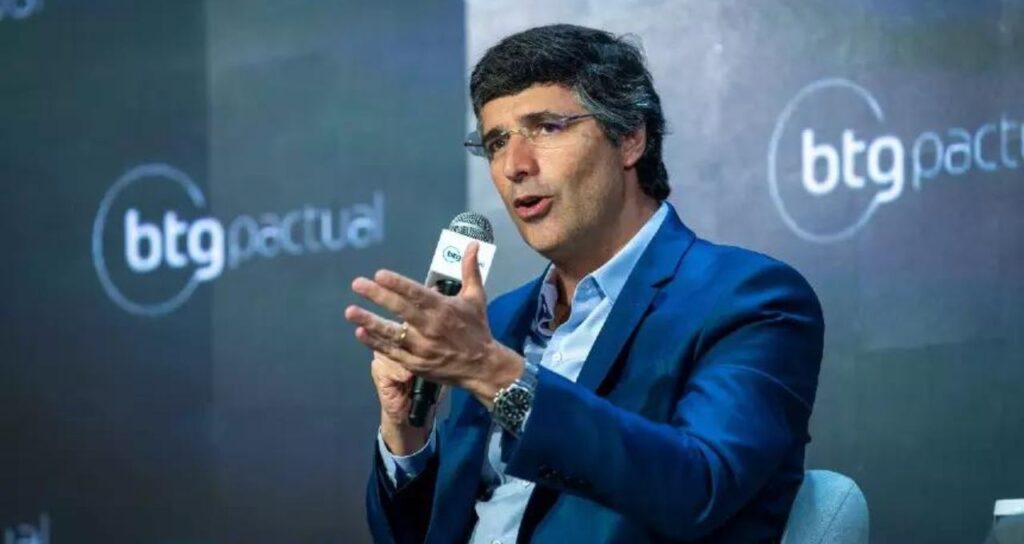 André Esteves Afirma que Ajuste Fiscal é Viável com Liderança Adequada: 'Precisa desenterrar o Einstein?'