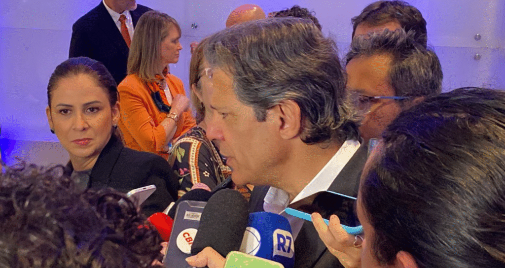 Fernando Haddad Acredita que Inflação em 2025 Será Melhor que Previsões do Mercado