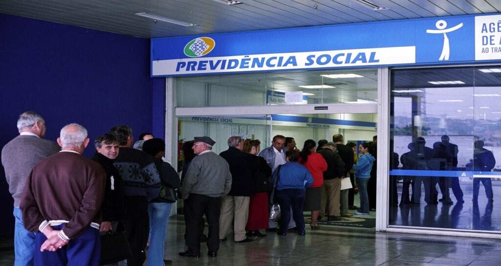 INSS: Quase 1,5 Milhão de Aposentados Solicitam Reembolso por Descontos Não Autorizados