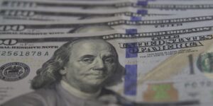 Desequilíbrio nas contas externas: déficit de US$ 8,8 bilhões é registrado em fevereiro