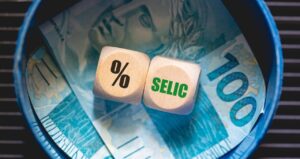 Projeção do Analista: Juros devem ficar acima de 15% em 2025, mesmo com redução da Selic