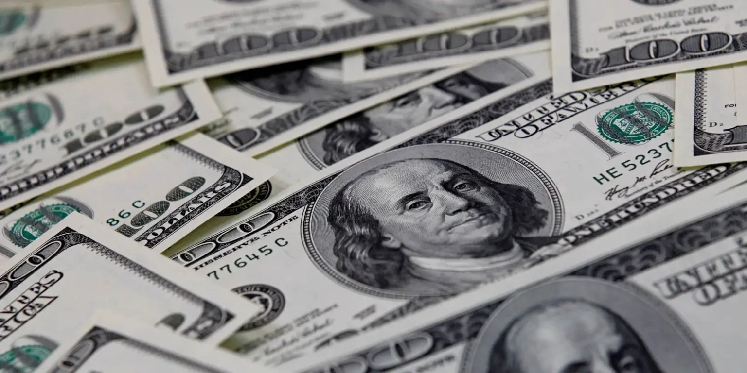 Dólar Despenca para R$ 5,85 com Isenção de Trump em Produtos Eletrônicos Dólar Despenca para R$ 5,85 com Isenção de Trump em Produtos Eletrônicos
