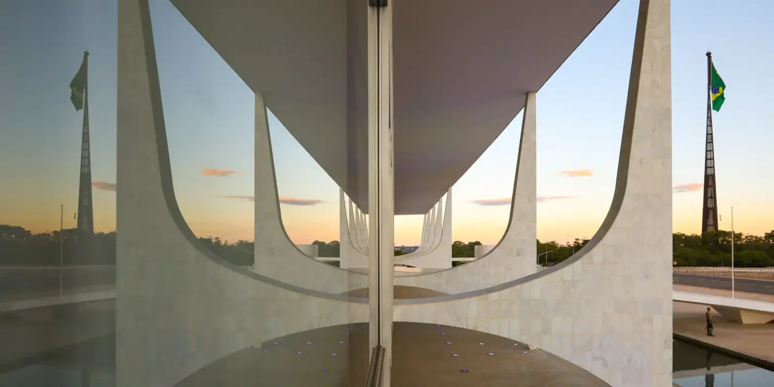 Presidente Lula Sanciona Orçamento de 2025 com Vetos Pontuais Presidente Lula Sanciona Orçamento de 2025 com Vetos Pontuais