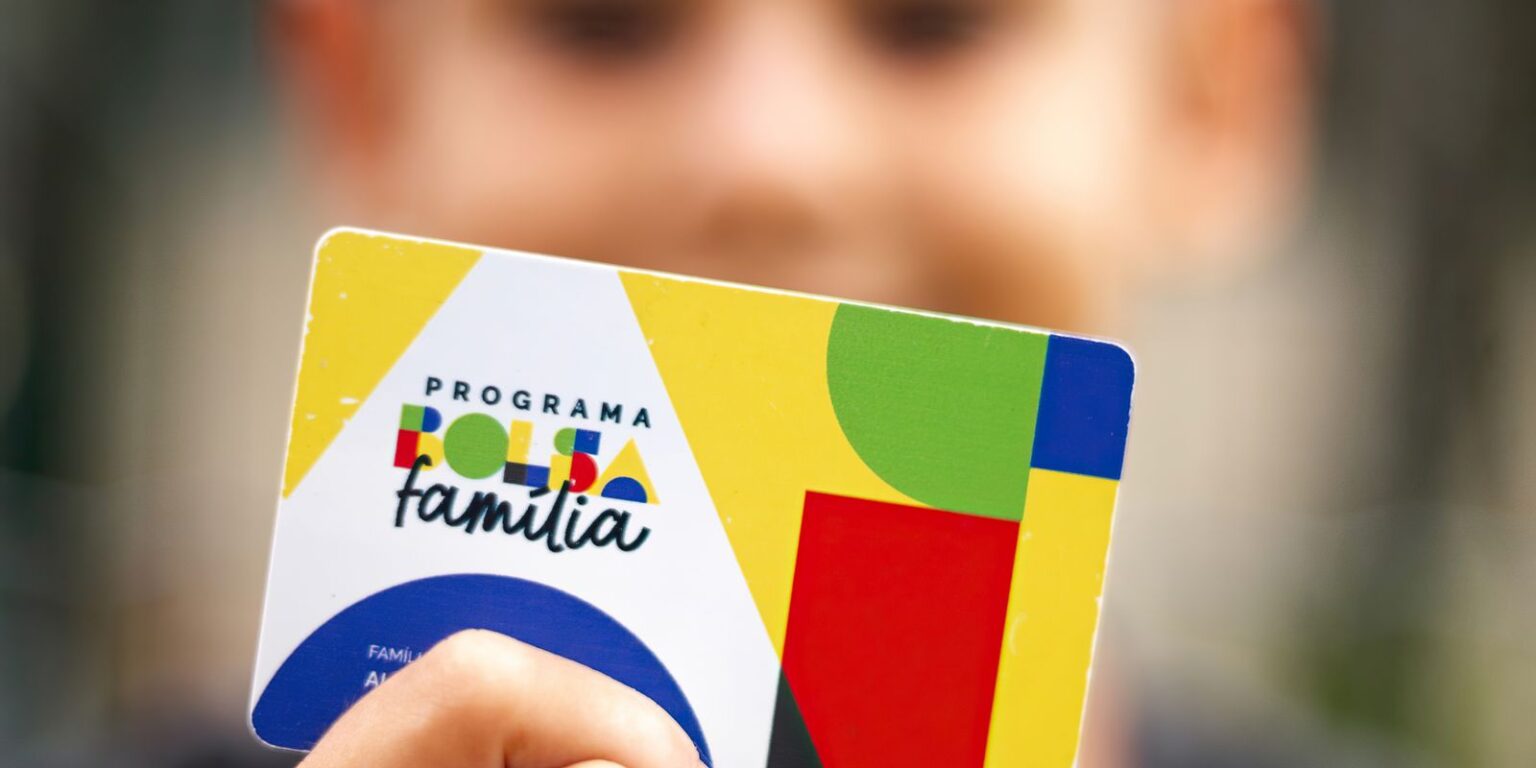 Caixa Realiza Pagamento do Bolsa Família para Beneficiários com NIS Final 6