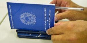 Taxa de Desemprego entre Jovens Diminui pela Metade de 2019 a 2024