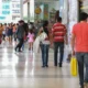 Brasil Avança no Ranking de Desempenho Industrial, Celebra Mercadante 2 Crescimento do Comércio em Fevereiro Atinge Recorde Histórico com Alta de 0,5%
