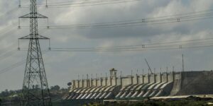 Aneel Decide por Bandeira Amarela na Conta de Luz em Maio
