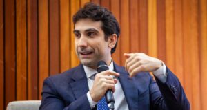 Pix Automático Reduz Custos de Cobrança para Empresas, Afirma Galípolo