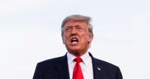 Trump Ataca Novamente: Impacto no Ibovespa e Previsões para a Próxima Segunda-feira
