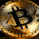 Bitcoin enfrenta correção mas pode fechar a semana em alta: fatores que influenciam o preço das criptomoedas atualmente 4 Bitcoin Estaciona e Criptomoedas Entram em Correção: Confira os Preços de Hoje