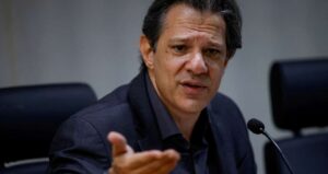 Haddad Critica Aumento de Gastos e Alta de Juros Acordada com Campos Neto no Banco Central